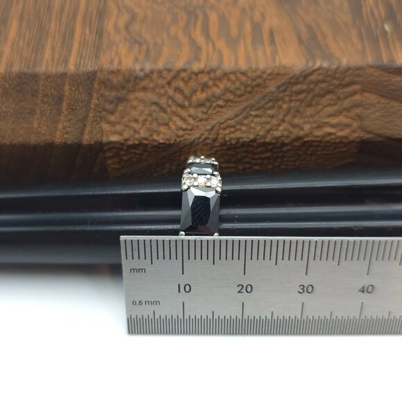 Size 6 Sterling Silver Black And Clear Cubic Zirconia Band Ring A203 - Picture 7 of 8